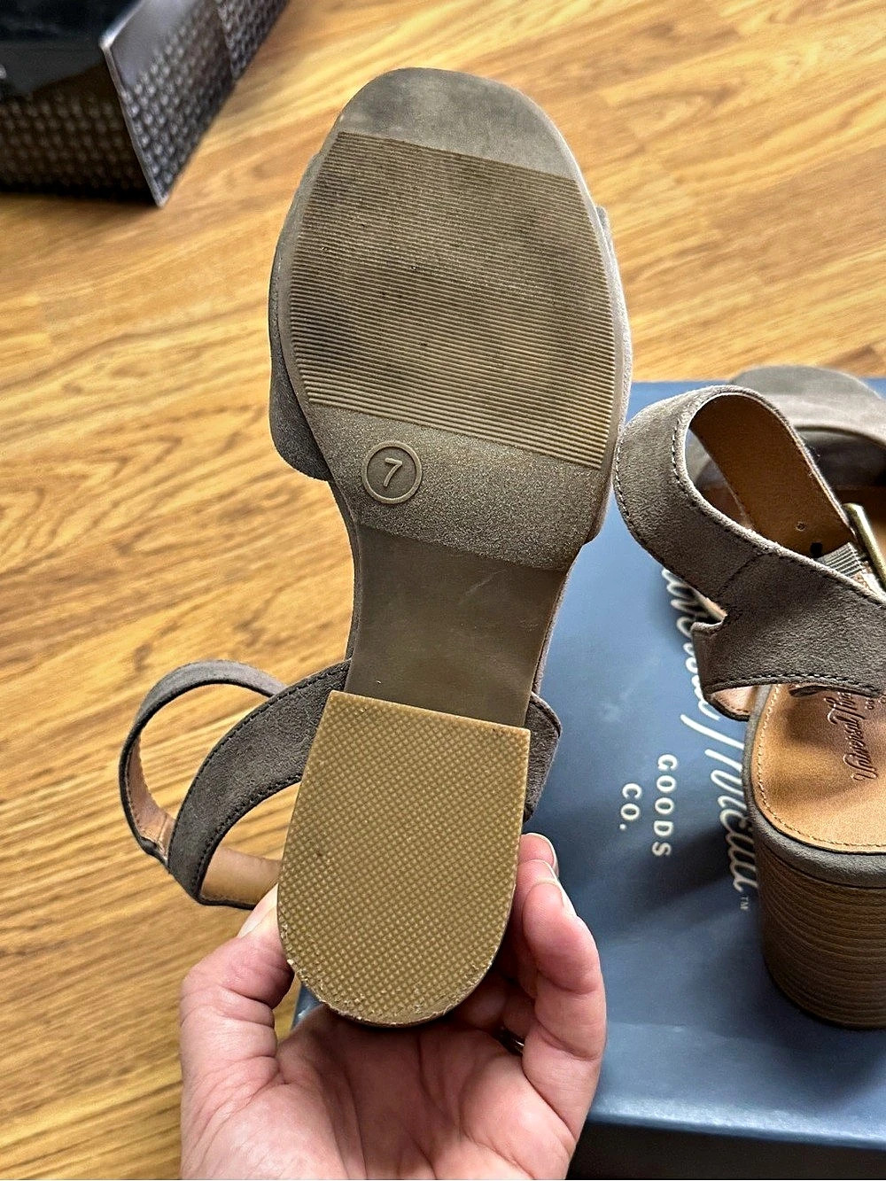Universal Thread Wedge Sandals - Picture 3 of 3